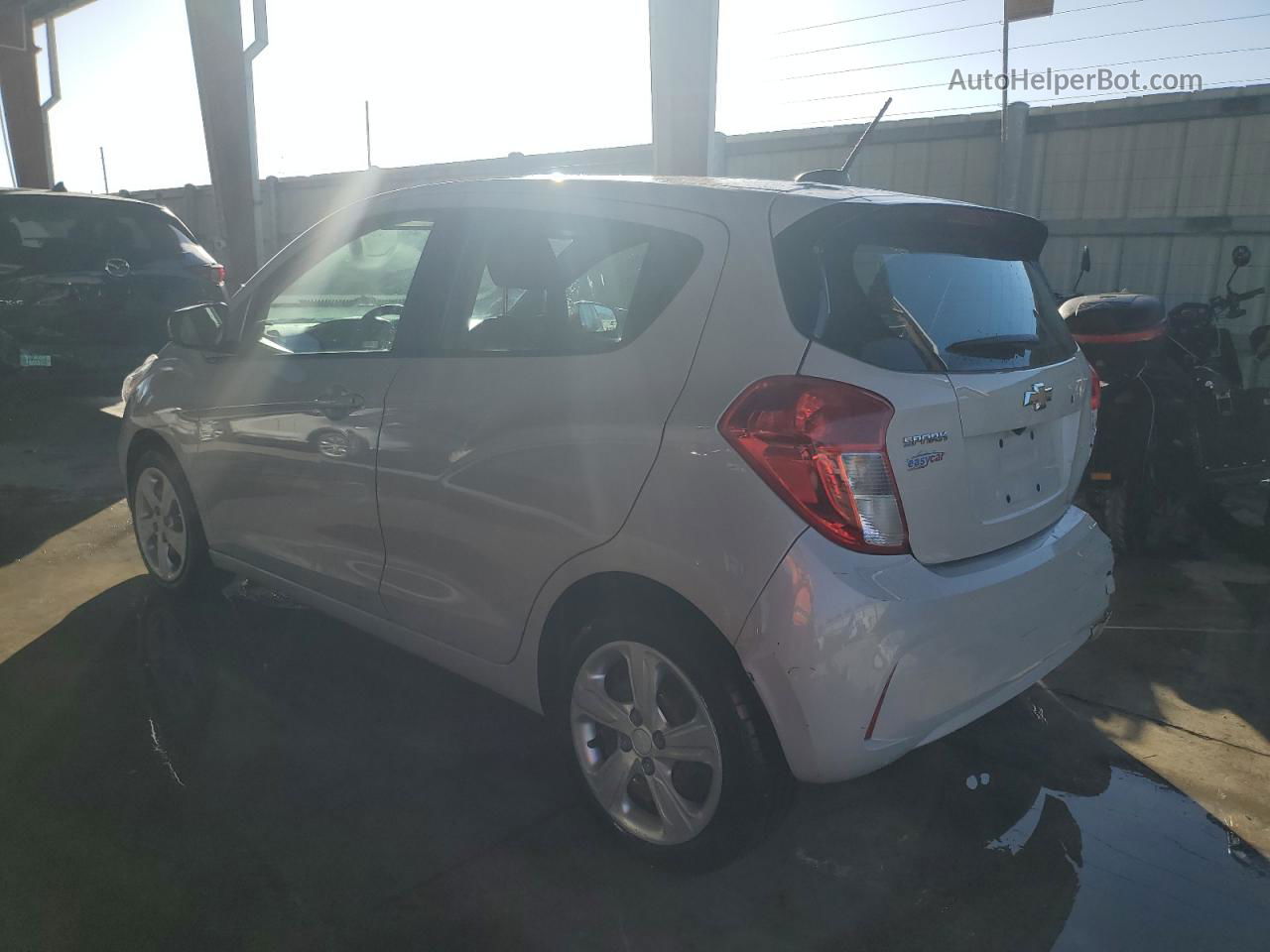 2019 Chevrolet Spark Ls Cream vin: KL8CB6SA4KC807387