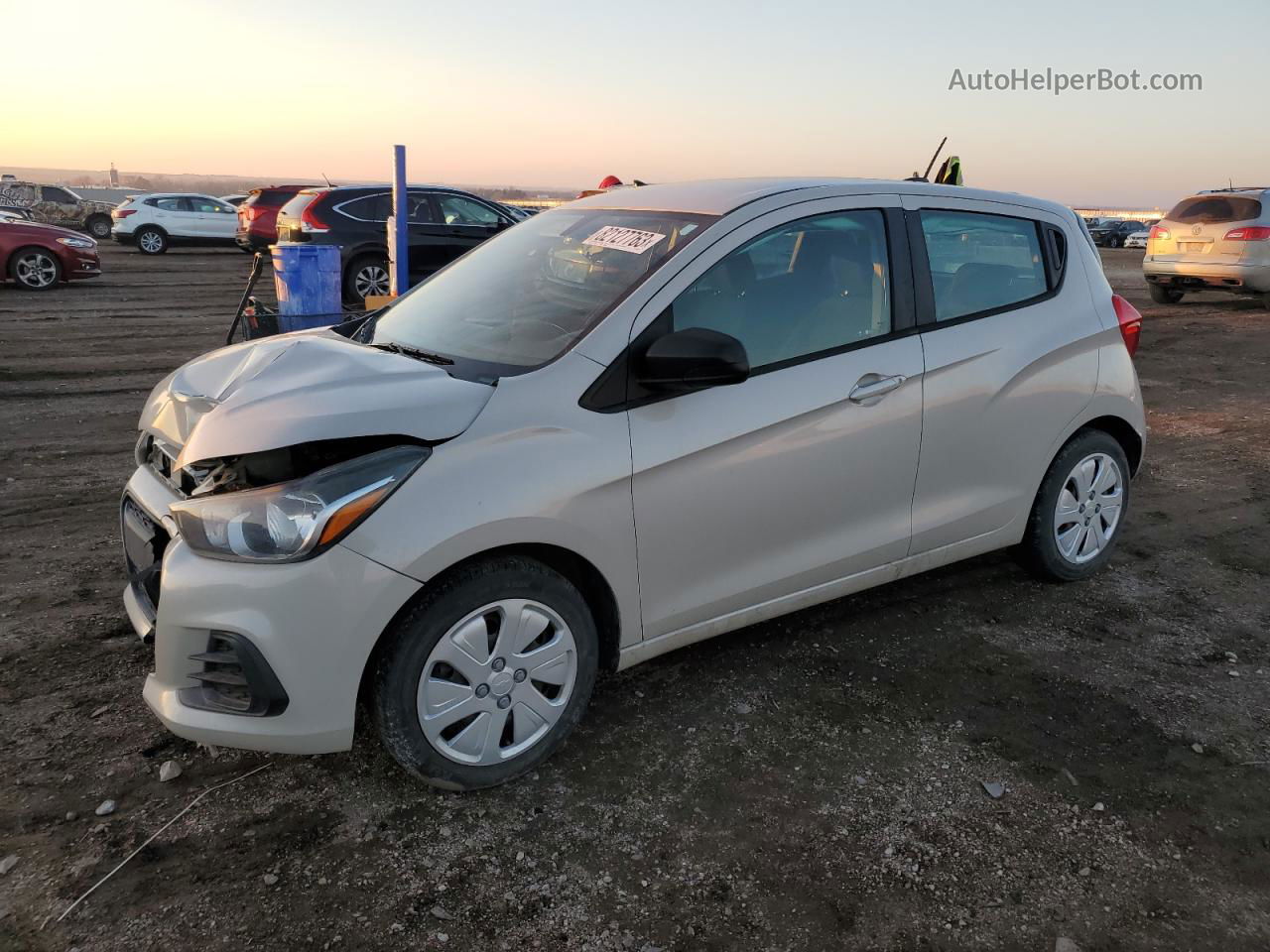 2017 Chevrolet Spark Ls Cream vin: KL8CB6SA5HC752845