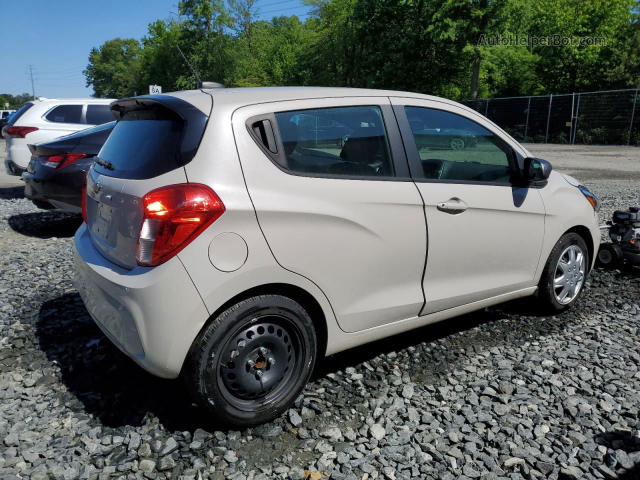 2019 Chevrolet Spark Ls Beige vin: KL8CB6SA5KC740282