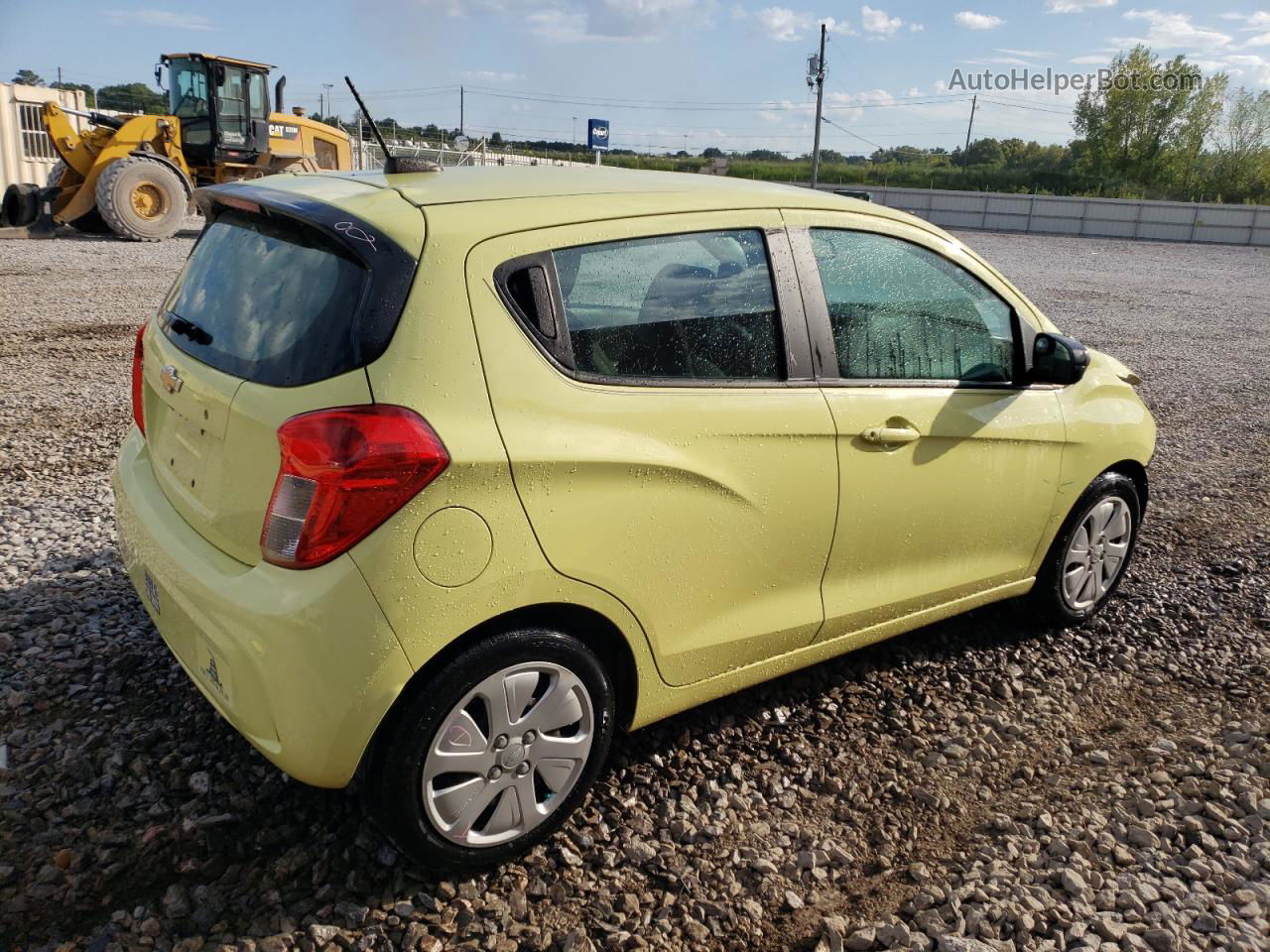 2017 Chevrolet Spark Ls Желтый vin: KL8CB6SA6HC730157