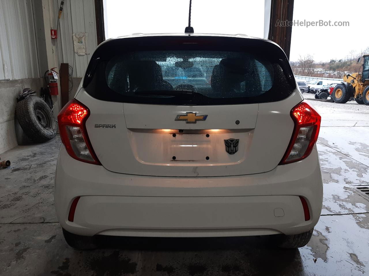 2017 Chevrolet Spark Ls White vin: KL8CB6SA7HC775480