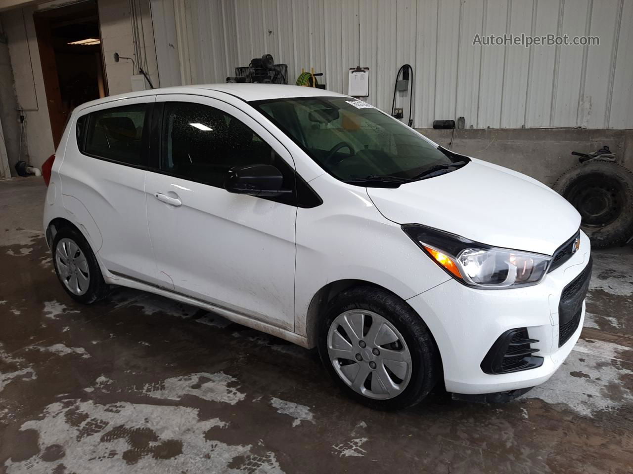 2017 Chevrolet Spark Ls White vin: KL8CB6SA7HC775480