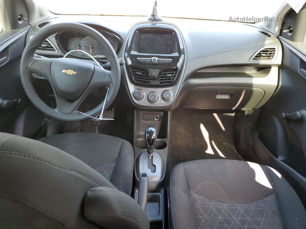 2019 Chevrolet Spark Ls Silver vin: KL8CB6SA8KC702979