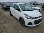 2017 Chevrolet Spark Ls Белый vin: KL8CB6SA9HC734090