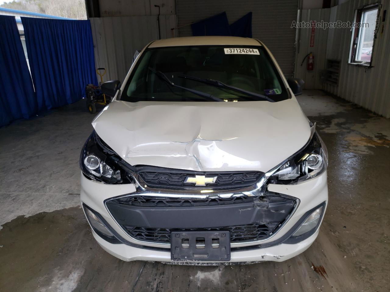 2019 Chevrolet Spark Ls Кремовый vin: KL8CB6SA9KC702473