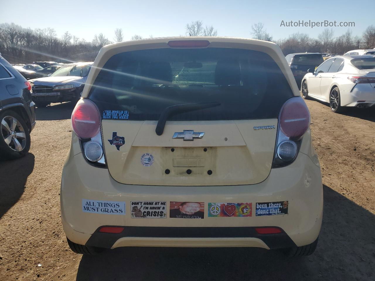 2013 Chevrolet Spark 1lt Yellow vin: KL8CD6S96DC530812