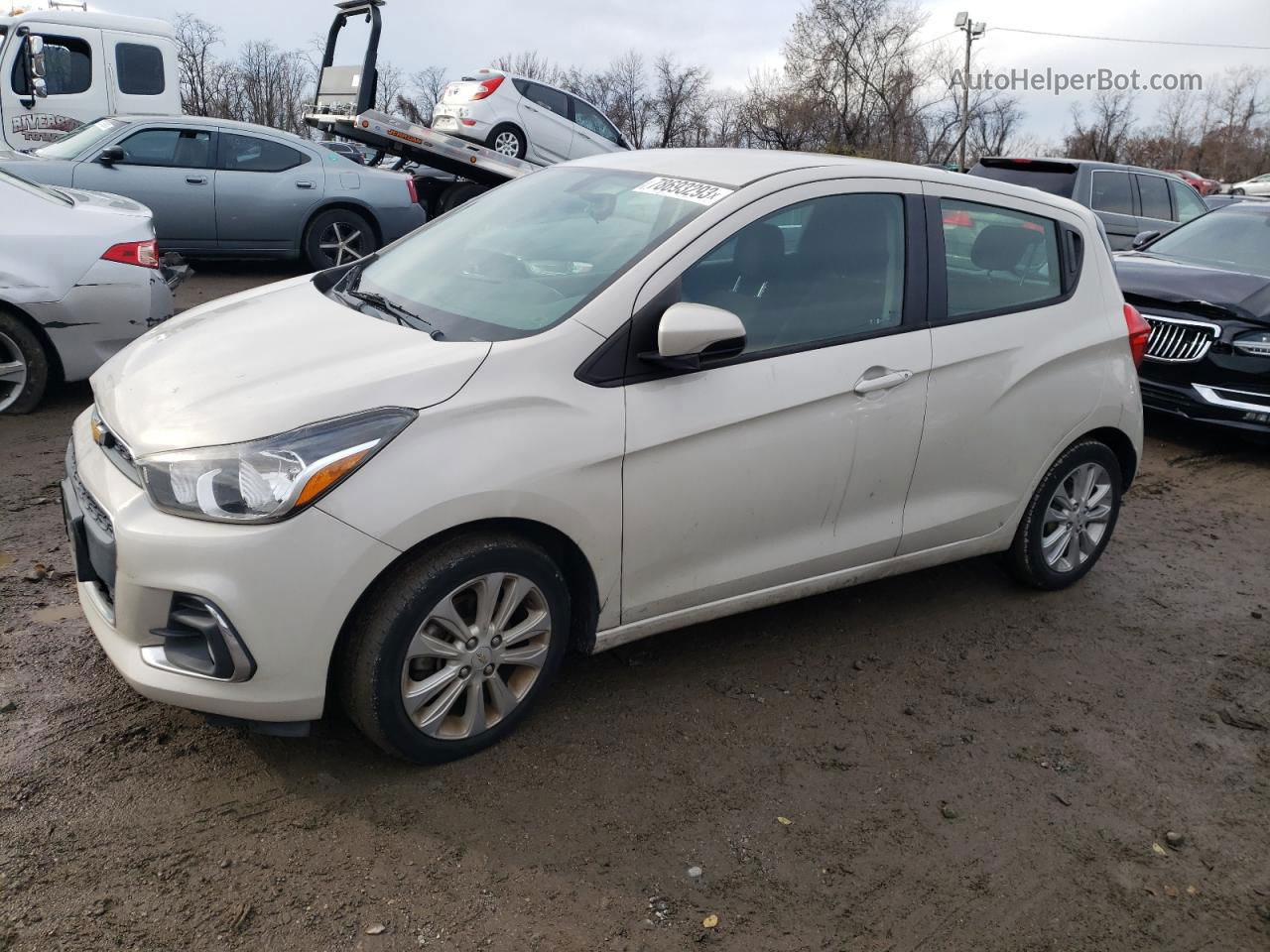 2017 Chevrolet Spark 1lt Cream vin: KL8CD6SAXHC742581