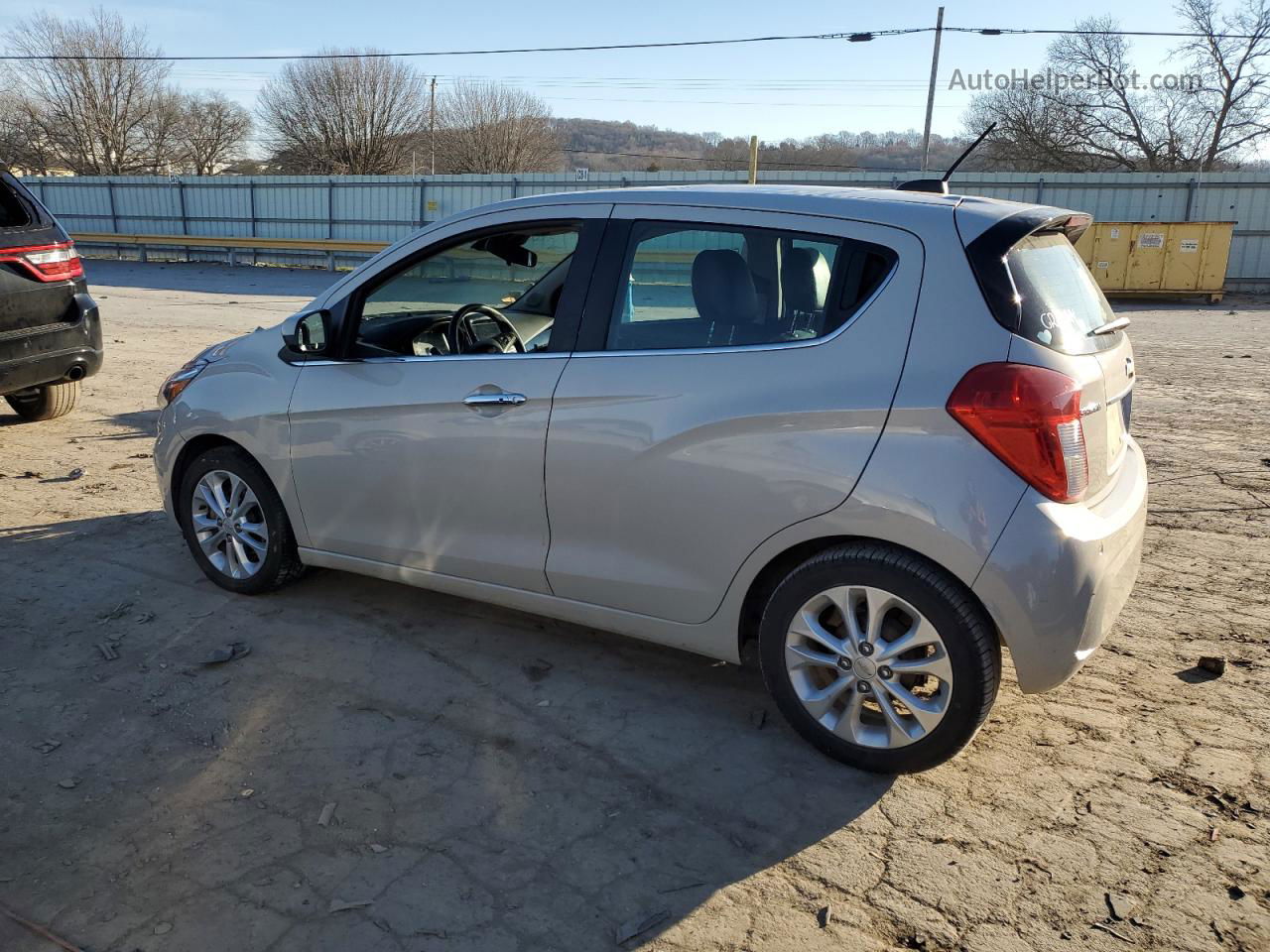 2019 Chevrolet Spark 2lt Cream vin: KL8CF6SA9KC748695