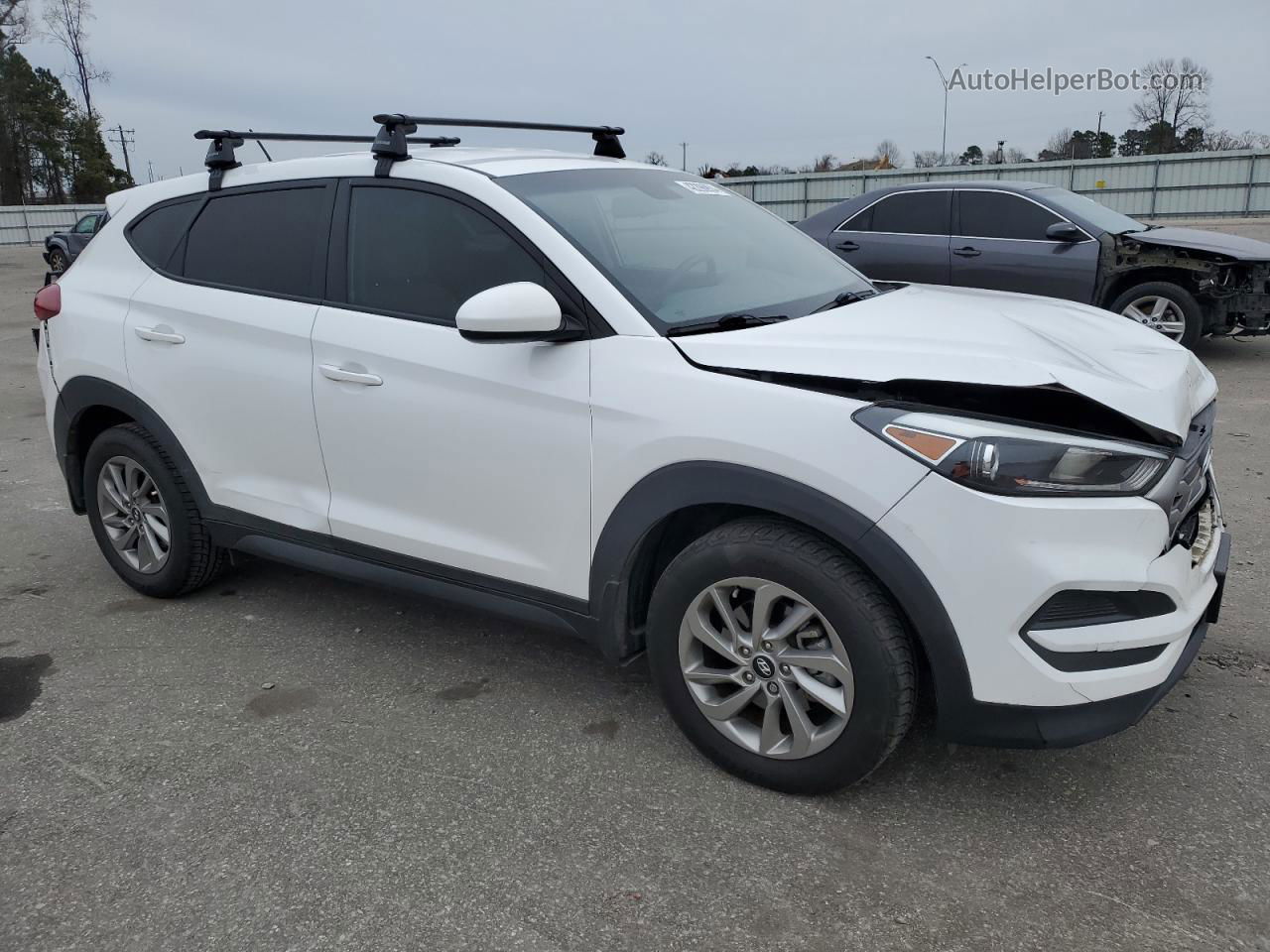 2017 Hyundai Tucson Se White vin: KM8J23A41HU571000