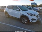 2017 Hyundai Tucson Se Белый vin: KM8J23A42HU413703