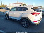 2017 Hyundai Tucson Se Белый vin: KM8J23A42HU413703