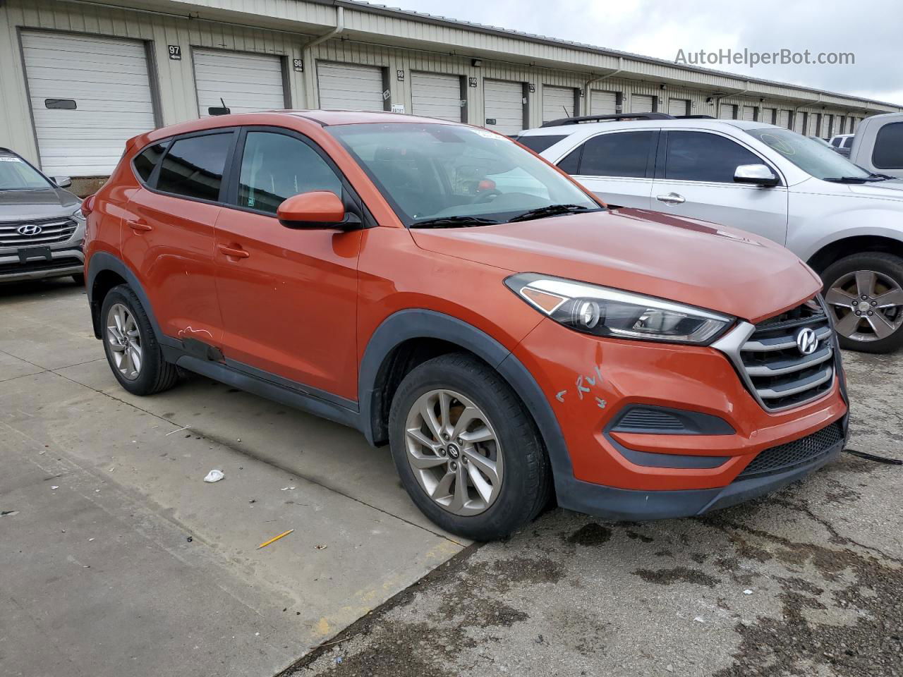 2017 Hyundai Tucson Se Оранжевый vin: KM8J23A43HU377035