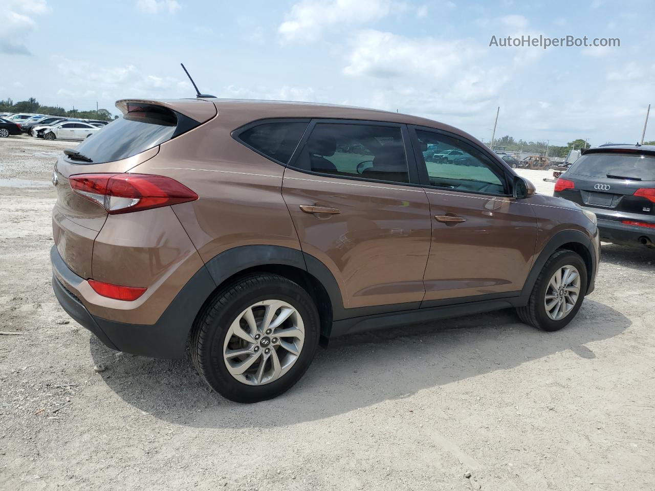 2017 Hyundai Tucson Se Brown vin: KM8J23A48HU345147