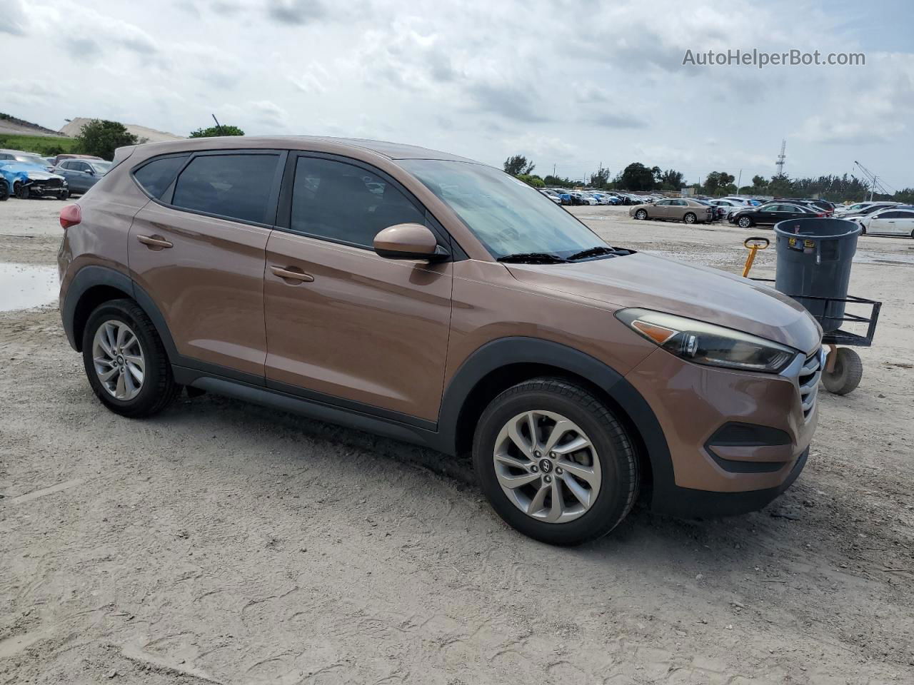 2017 Hyundai Tucson Se Brown vin: KM8J23A48HU345147