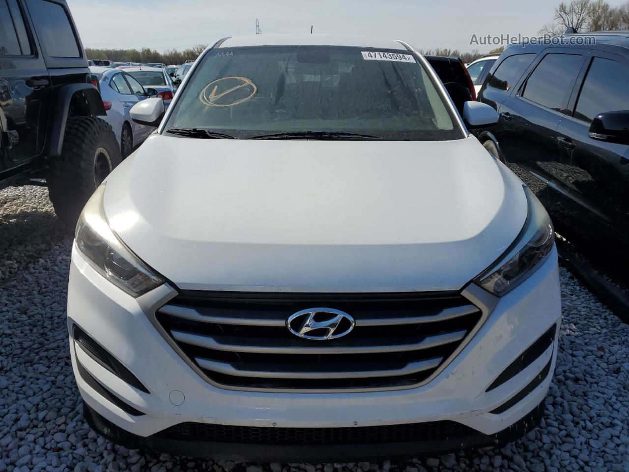 2017 Hyundai Tucson Se White vin: KM8J23A48HU357668