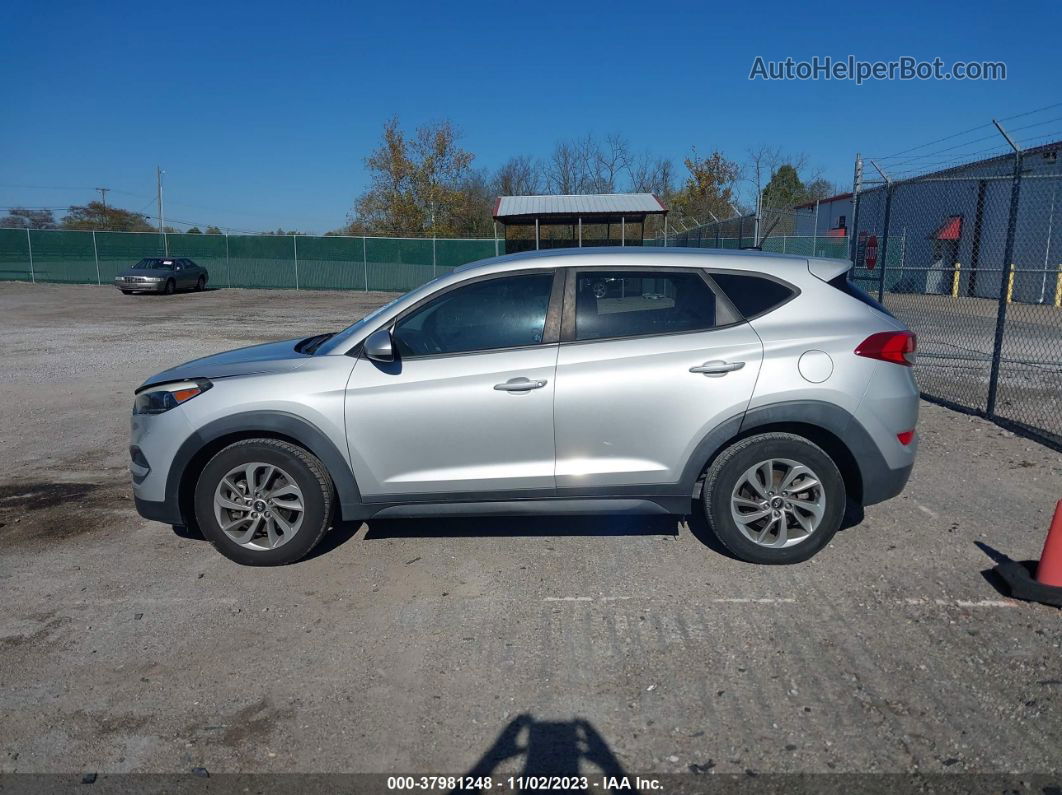 2017 Hyundai Tucson Se Silver vin: KM8J23A49HU556020