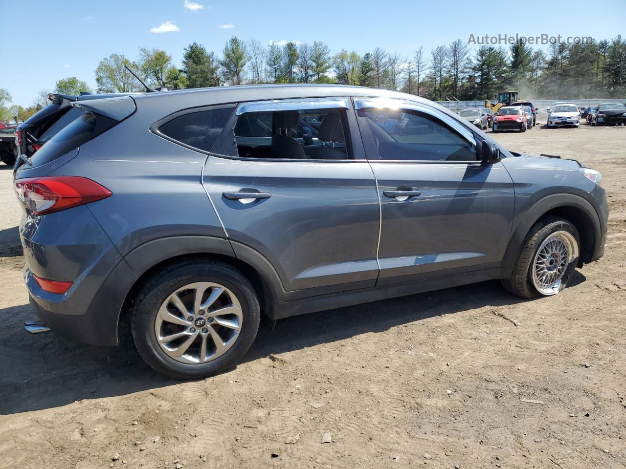 2018 Hyundai Tucson Se Серебряный vin: KM8J2CA49JU675420