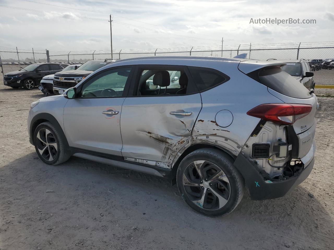 2017 Hyundai Tucson Limited Silver vin: KM8J33A20HU500298