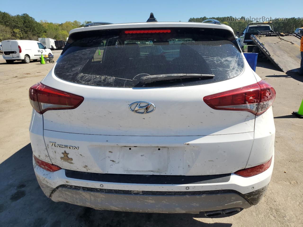 2018 Hyundai Tucson Value White vin: KM8J33A20JU774798