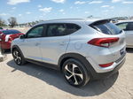 2016 Hyundai Tucson Limited Серебряный vin: KM8J33A21GU154017