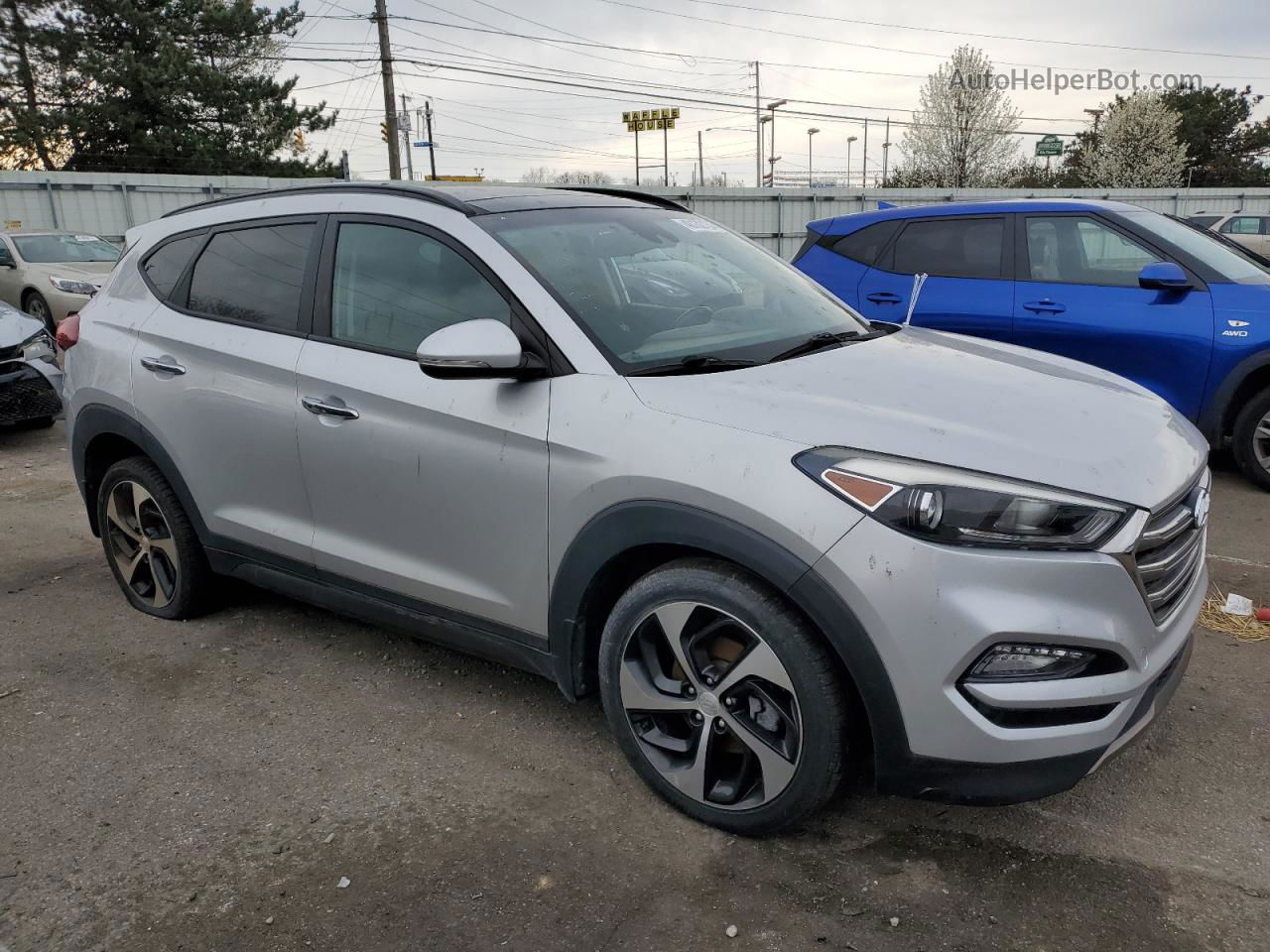 2016 Hyundai Tucson Limited Silver vin: KM8J33A22GU133144