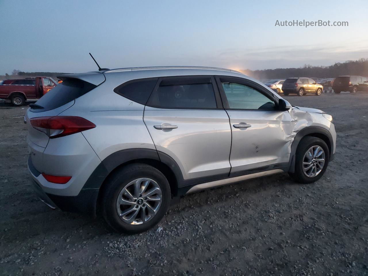 2017 Hyundai Tucson Limited Silver vin: KM8J33A22HU289234