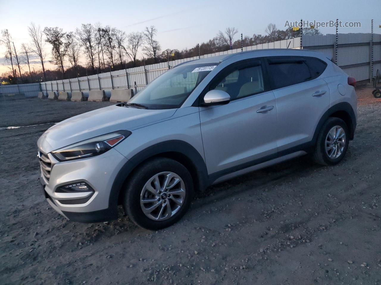 2017 Hyundai Tucson Limited Silver vin: KM8J33A22HU289234