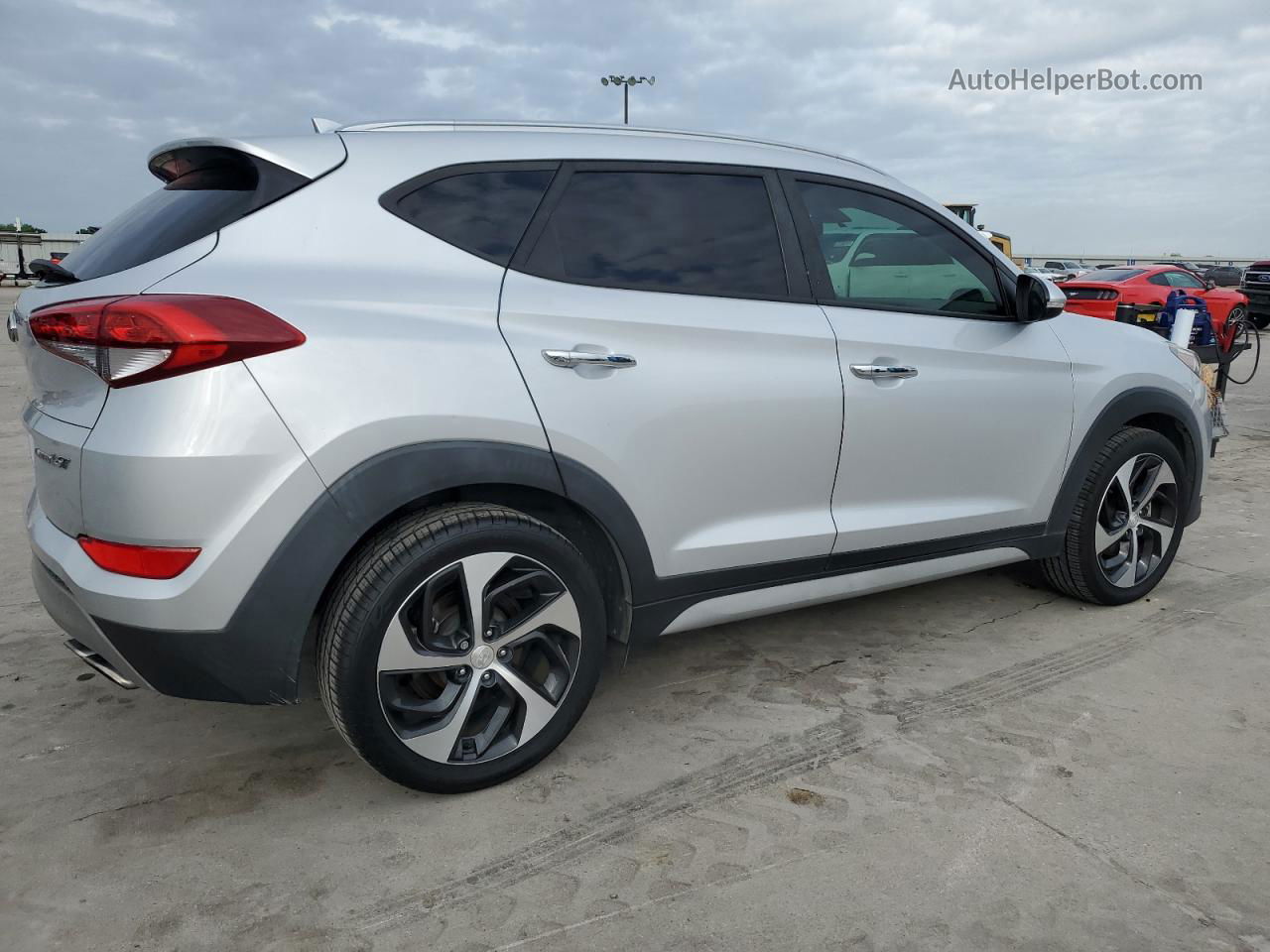 2017 Hyundai Tucson Limited Серебряный vin: KM8J33A22HU488820