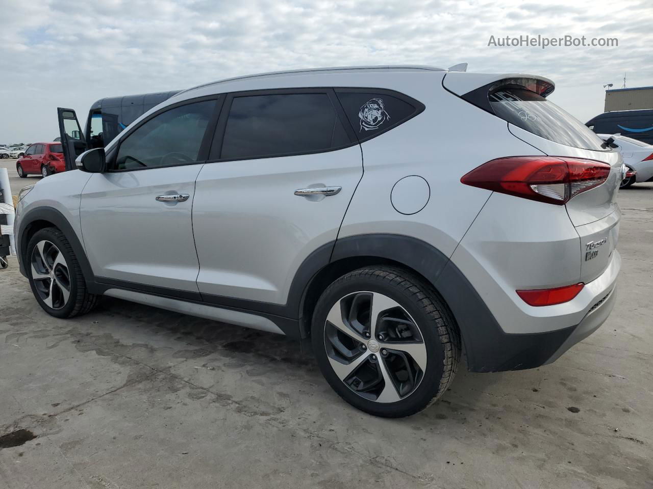 2017 Hyundai Tucson Limited Серебряный vin: KM8J33A22HU488820