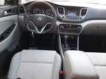 2017 Hyundai Tucson Limited Серебряный vin: KM8J33A22HU512680