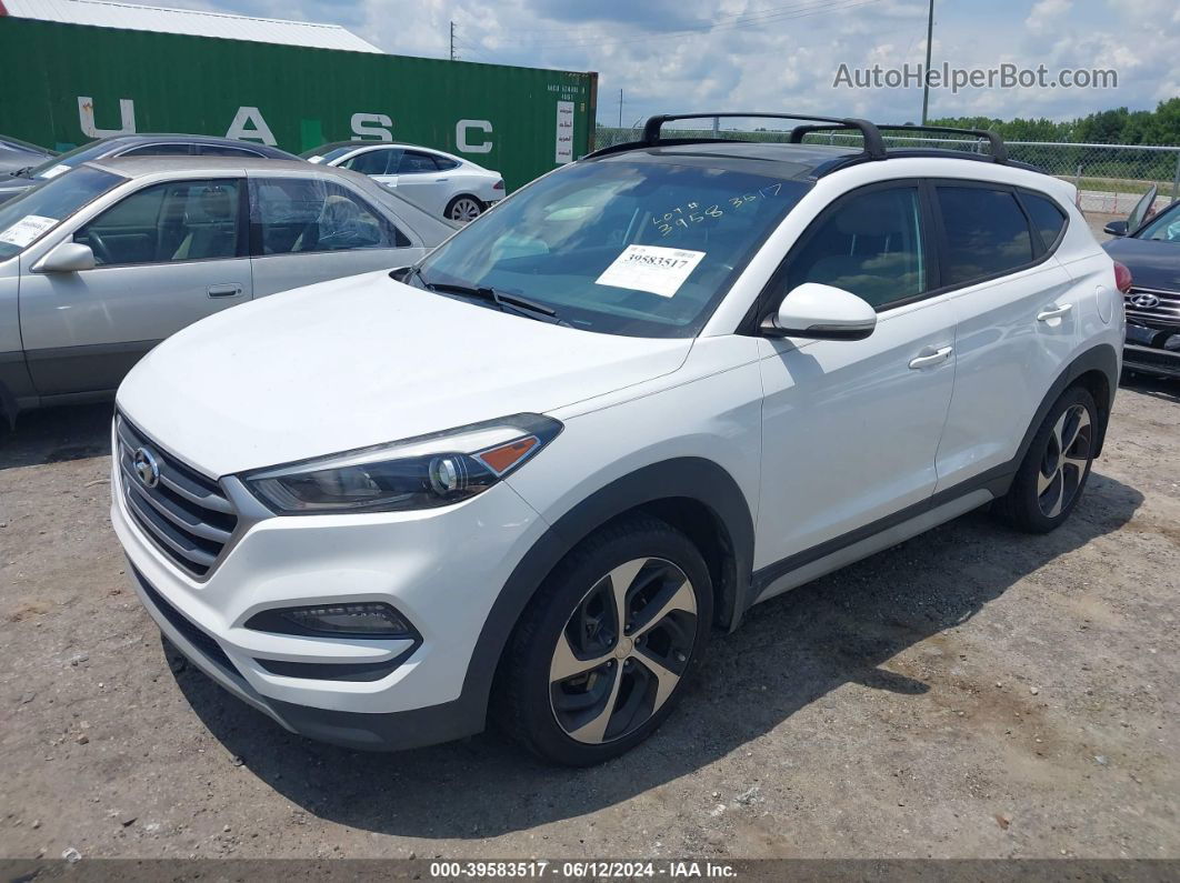 2018 Hyundai Tucson Value Белый vin: KM8J33A28JU706538