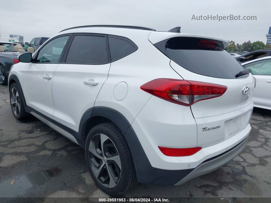 2018 Hyundai Tucson Value Белый vin: KM8J33A28JU821236