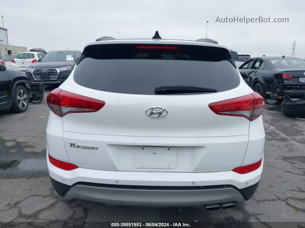 2018 Hyundai Tucson Value Белый vin: KM8J33A28JU821236