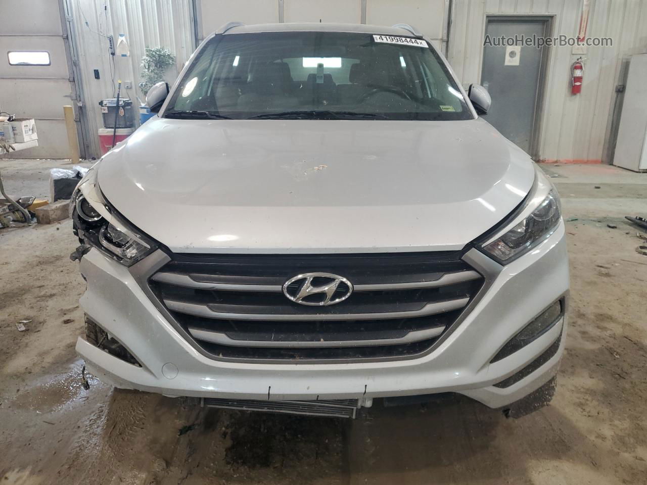 2016 Hyundai Tucson Limited Silver vin: KM8J33A29GU049421