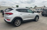 2016 Hyundai Tucson Limited Silver vin: KM8J33A40GU069557