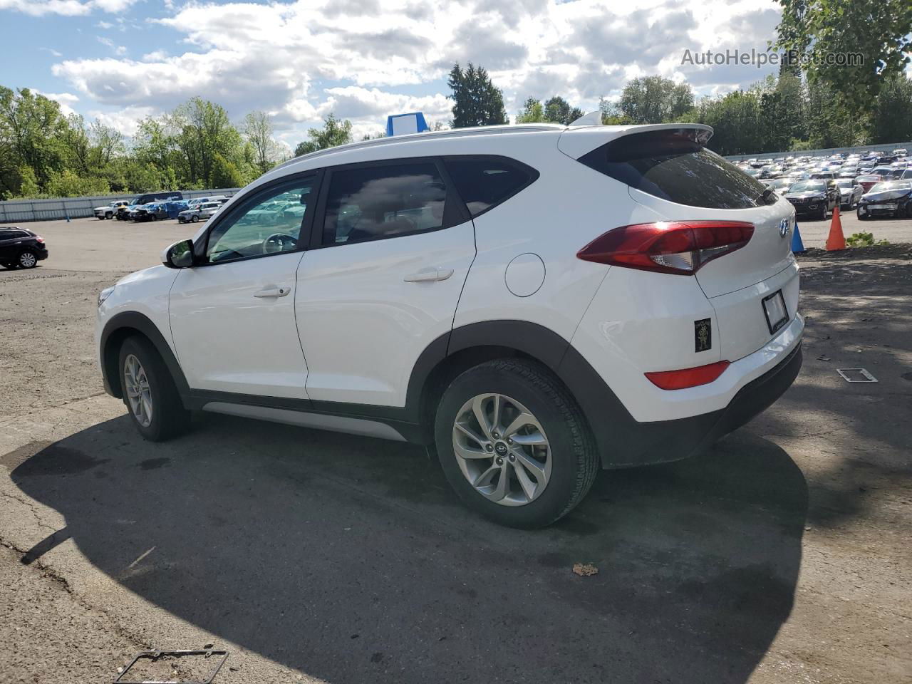 2018 Hyundai Tucson Sel White vin: KM8J33A40JU613093