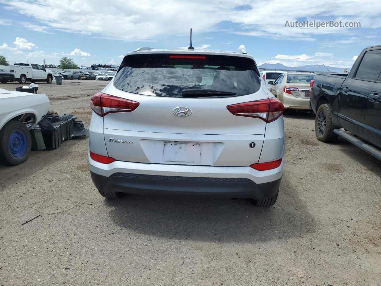 2017 Hyundai Tucson Limited Серебряный vin: KM8J33A41HU274273