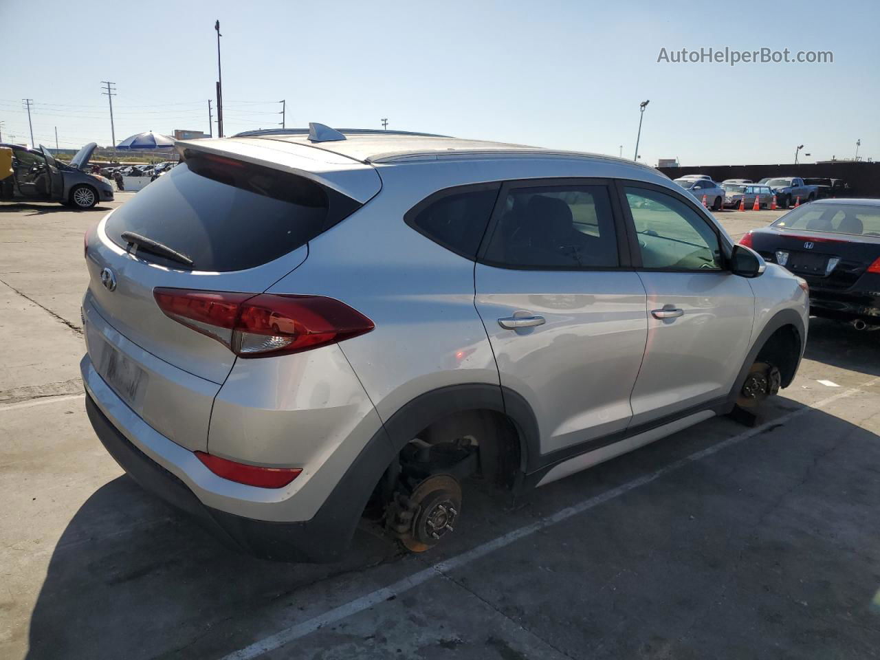 2018 Hyundai Tucson Sel Серебряный vin: KM8J33A42JU614293