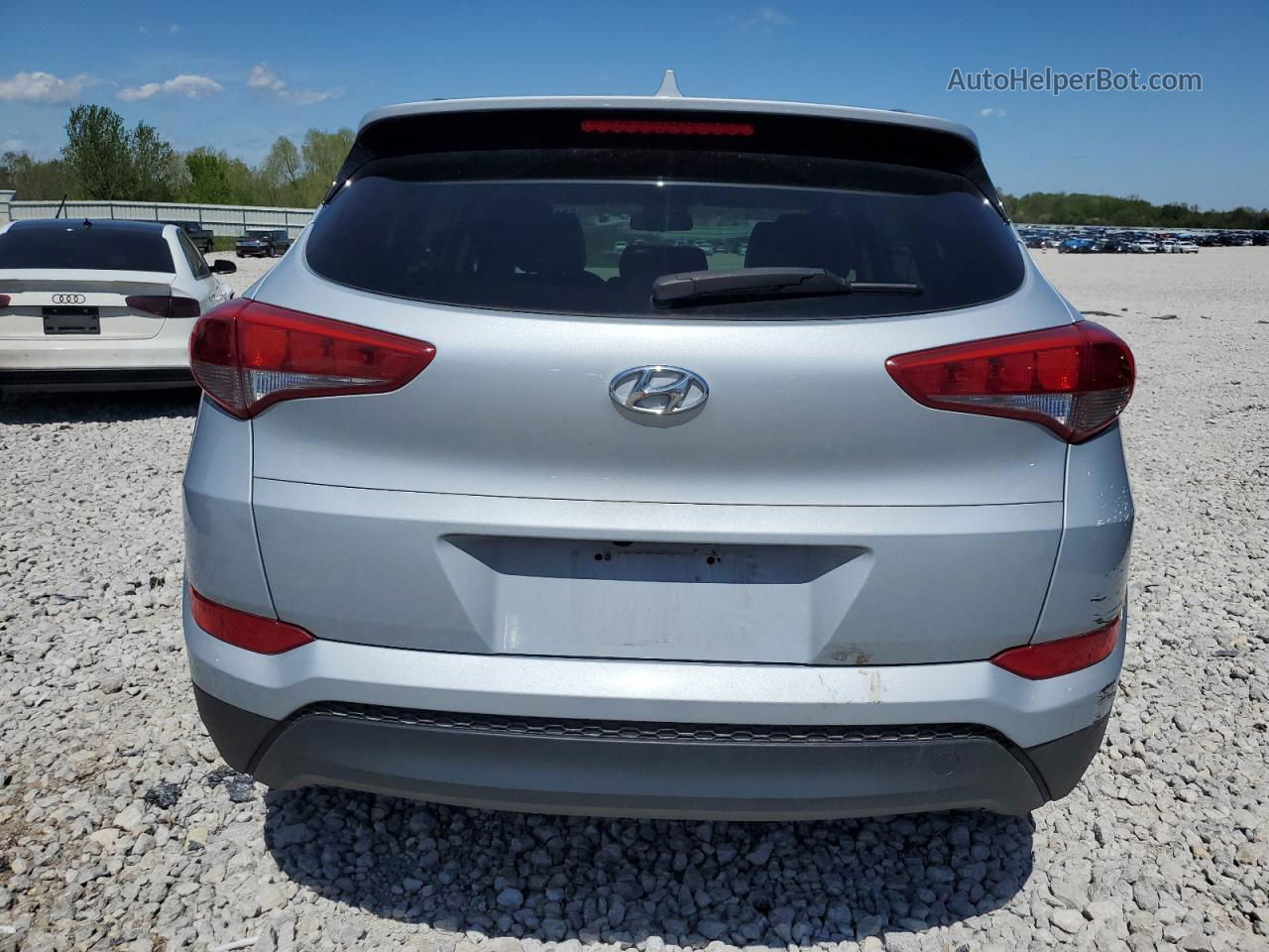 2018 Hyundai Tucson Sel Silver vin: KM8J33A42JU678110