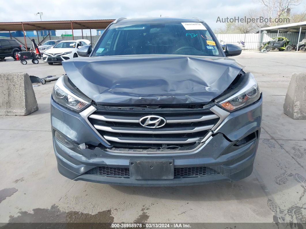 2017 Hyundai Tucson Se Синий vin: KM8J33A45HU437457