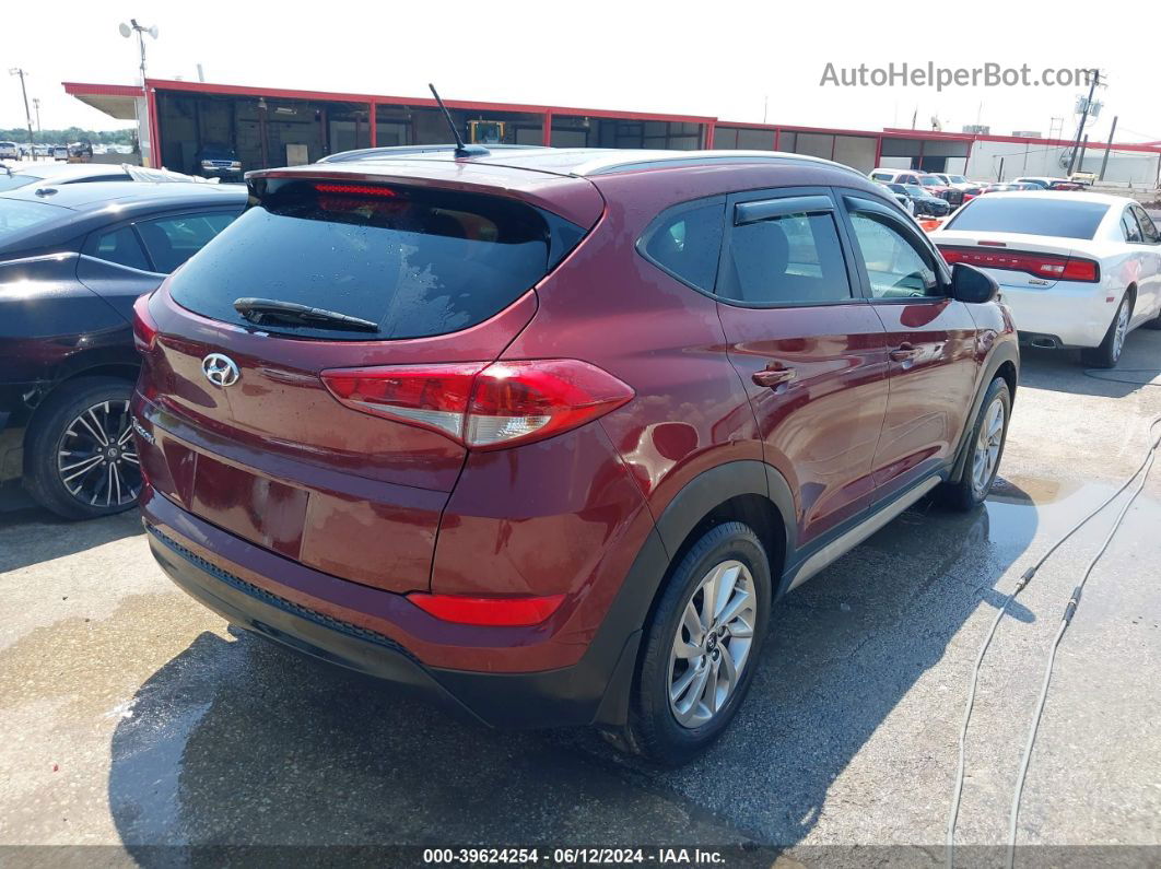 2017 Hyundai Tucson Se Maroon vin: KM8J33A46HU294325