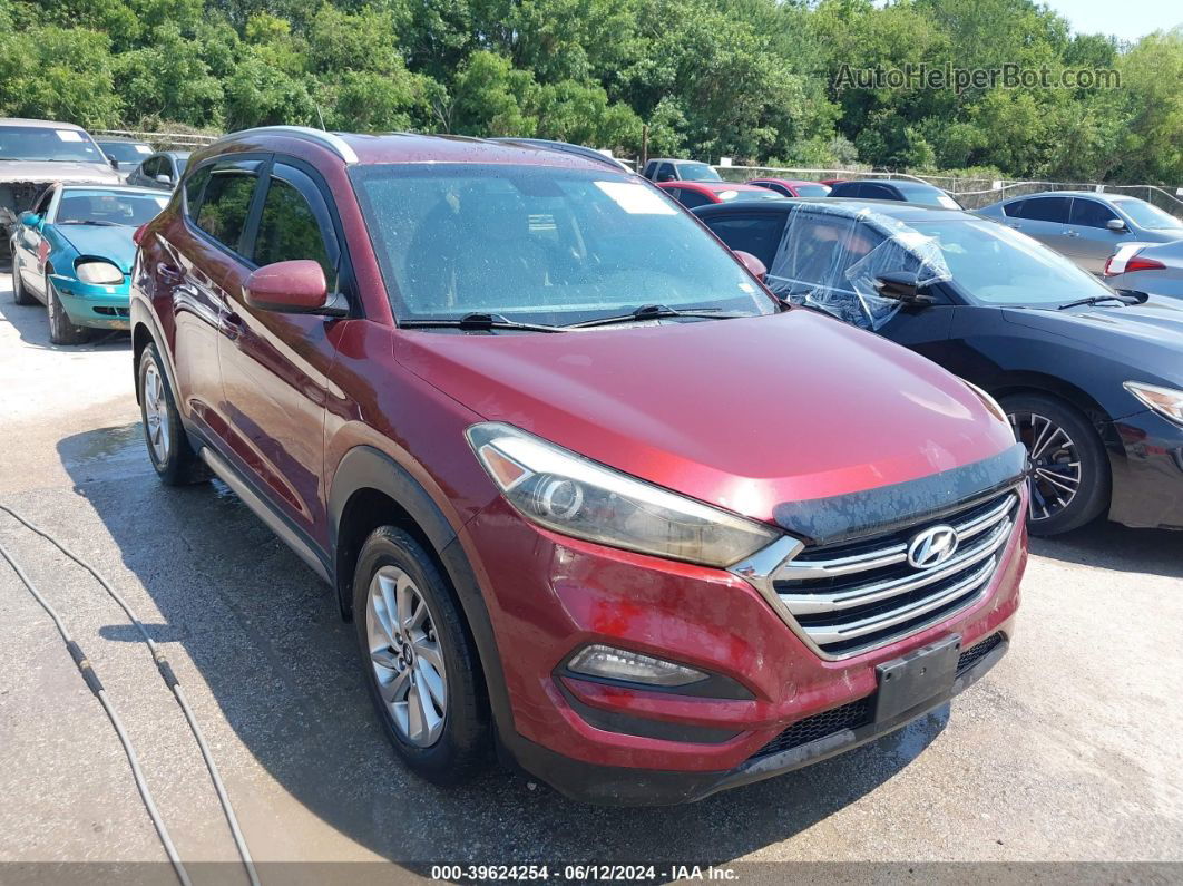 2017 Hyundai Tucson Se Maroon vin: KM8J33A46HU294325