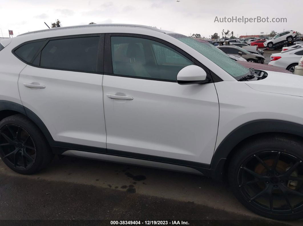 2017 Hyundai Tucson Se White vin: KM8J33A47HU269904