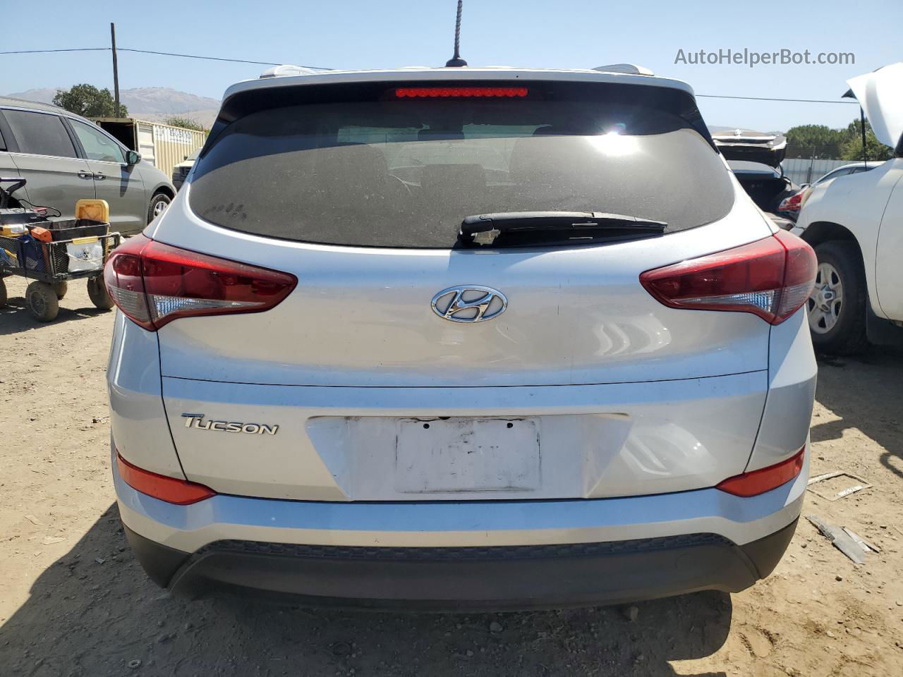 2017 Hyundai Tucson Limited Серебряный vin: KM8J33A47HU274410