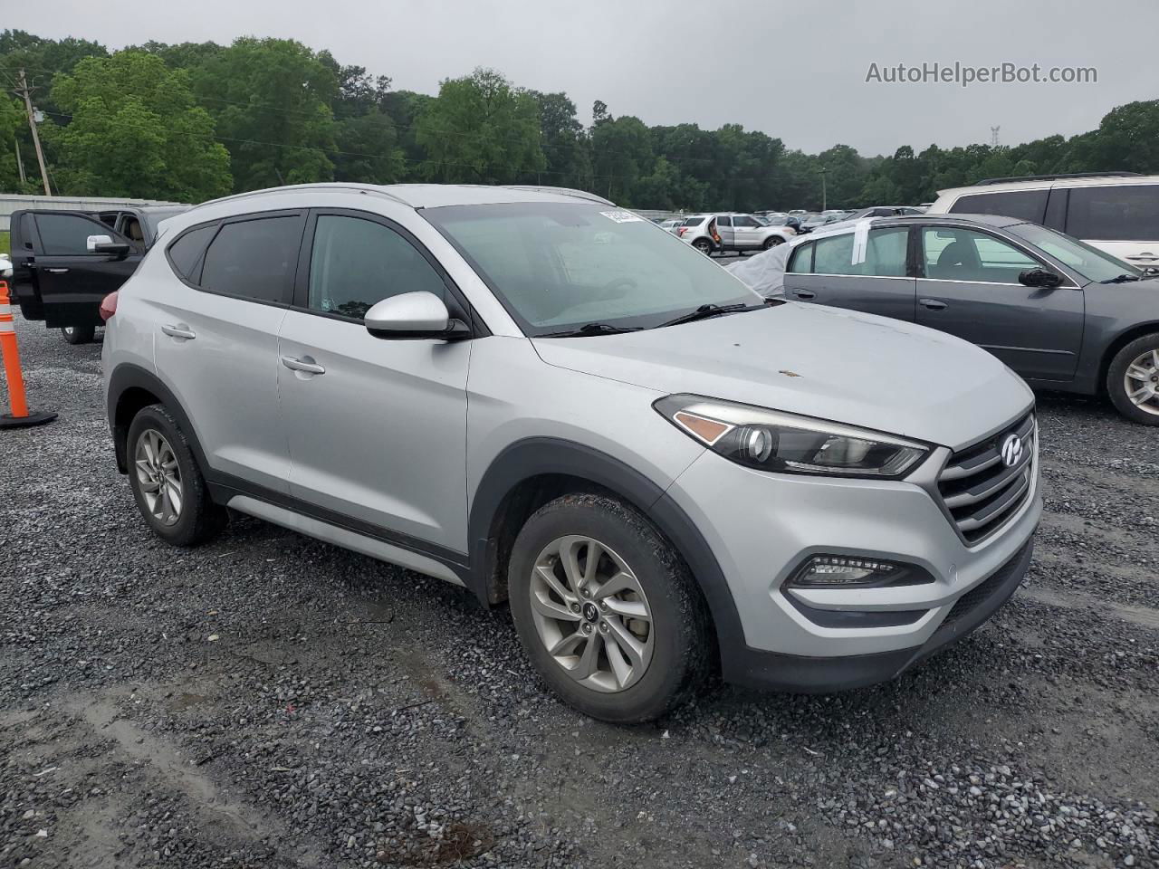 2017 Hyundai Tucson Limited Silver vin: KM8J33A48HU471084