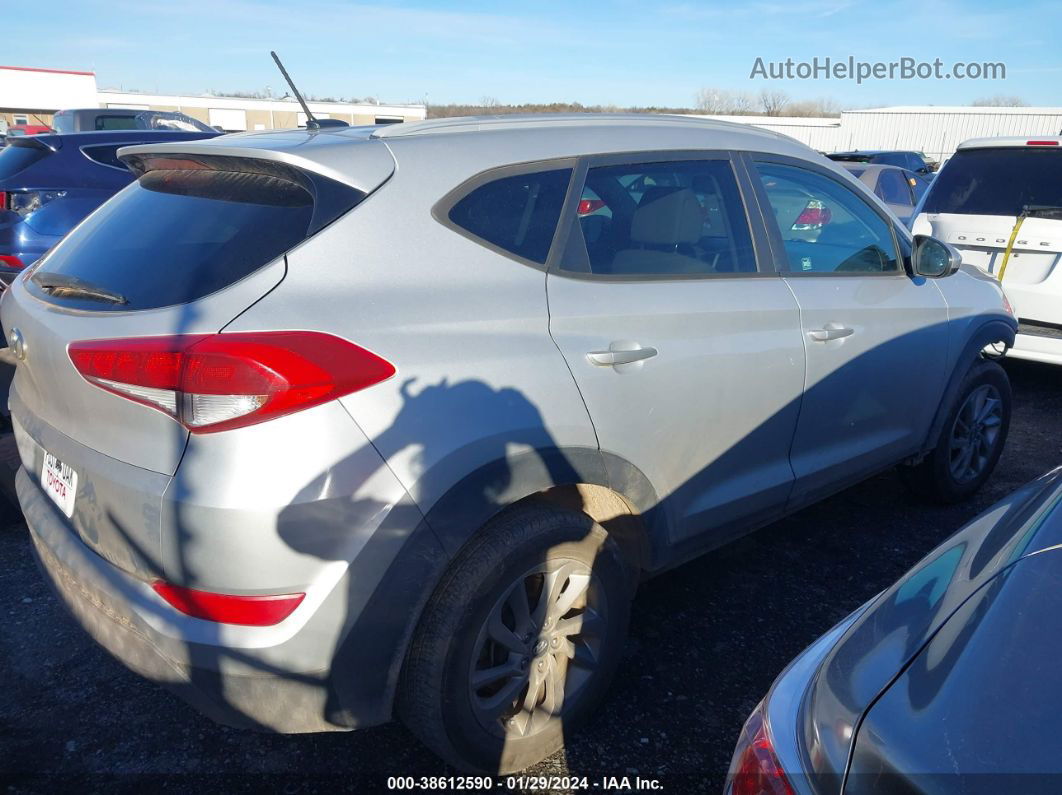 2017 Hyundai Tucson Se Серебряный vin: KM8J33A49HU443925