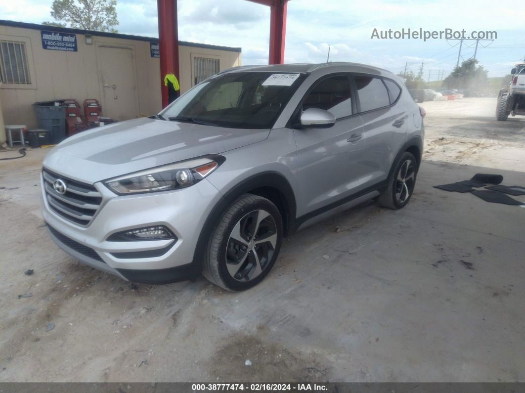 2018 Hyundai Tucson Sport Серебряный vin: KM8J33AL9JU734843