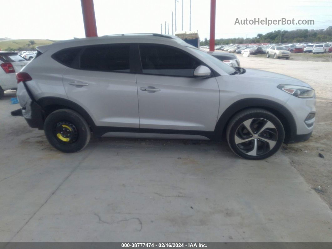 2018 Hyundai Tucson Sport Серебряный vin: KM8J33AL9JU734843