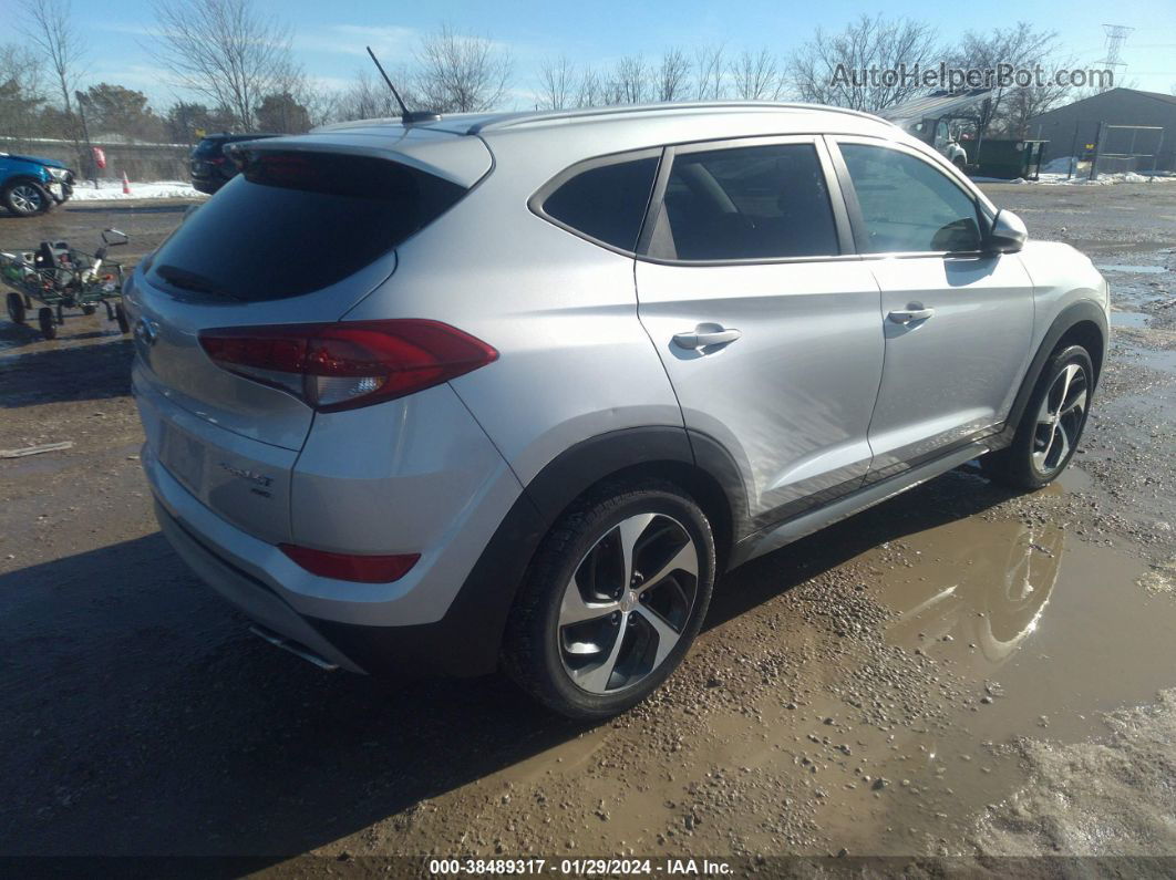 2017 Hyundai Tucson Sport Серебряный vin: KM8J3CA21HU277088