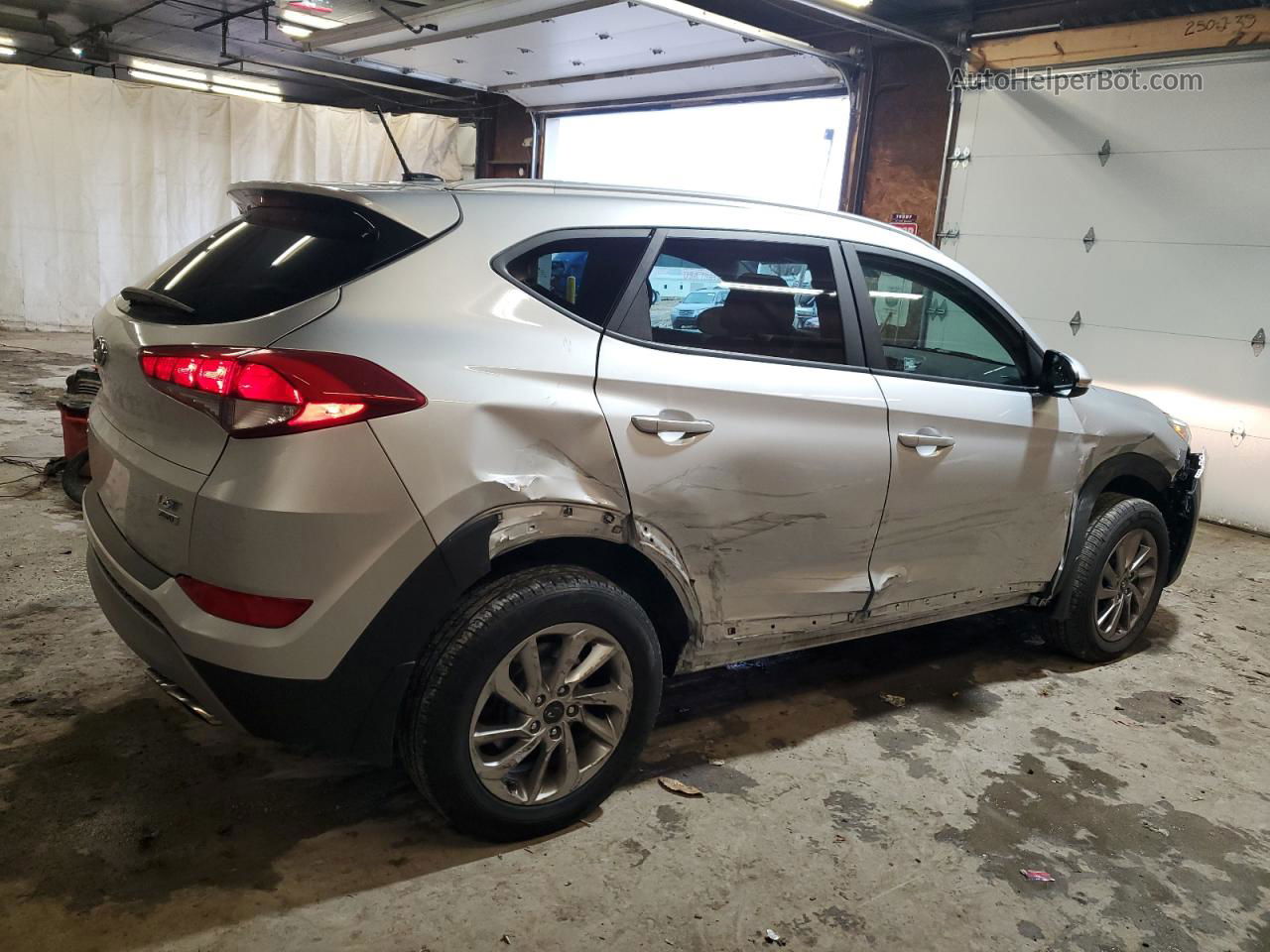 2017 Hyundai Tucson Limited Серебряный vin: KM8J3CA21HU383850